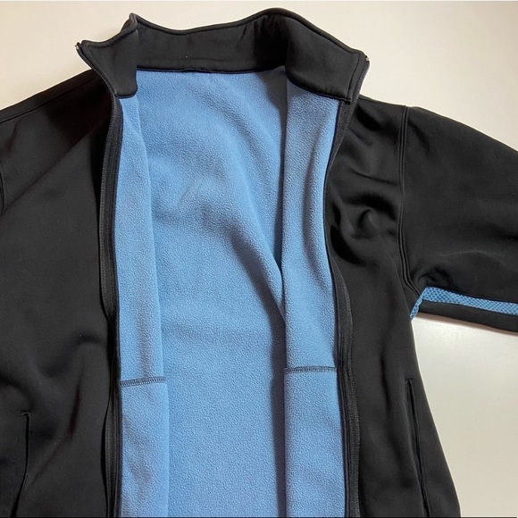 Nike zipup jacket - Picture 4 of 7